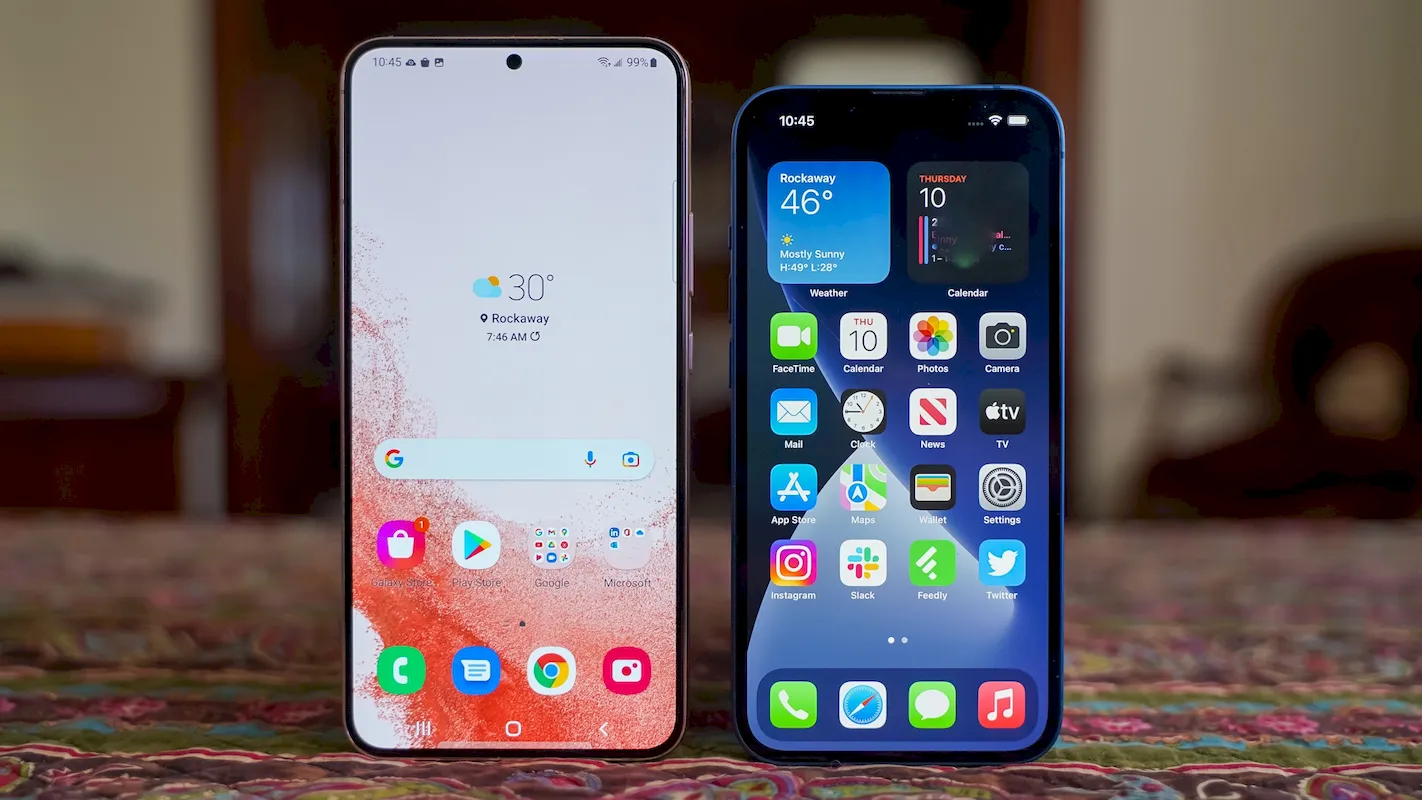 Galaxy S22 và iPhone 14