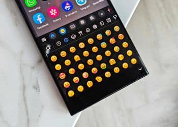 Samsung One UI 6.0 emoji