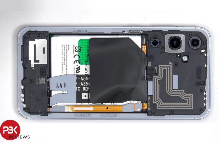 mổ xẻ Galaxy A55