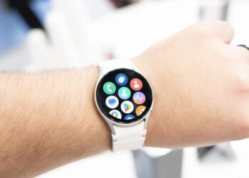 Đánh giá Galaxy Watch 7: AI ấn tượng, giá cả phải chăng