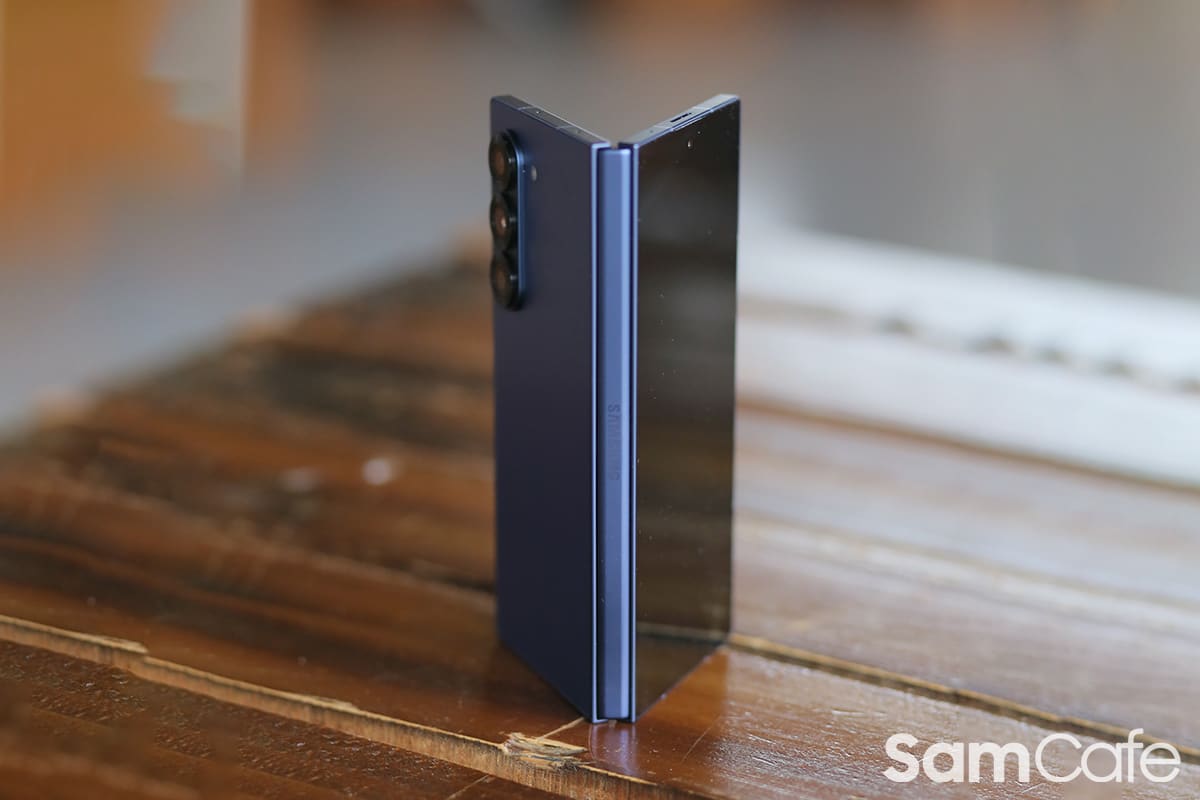 Samsung Galaxy Z Fold 6