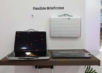 Samsung Flexible Briefcase: Máy tính xách tay màn hình gập với thiết kế như một chiếc cặp