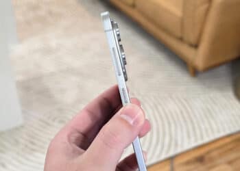 Galaxy S25 Edge chính thức ra mắt tại Việt Nam với thiết kế siêu mỏng 5.8mm, pin 3.900 mAh, giá từ 30 triệu đồng