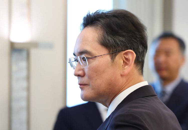 Chủ tịch Samsung Lee Jae-yong chờ phán quyết cuối cùng từ Tòa án Tối cao Hàn Quốc