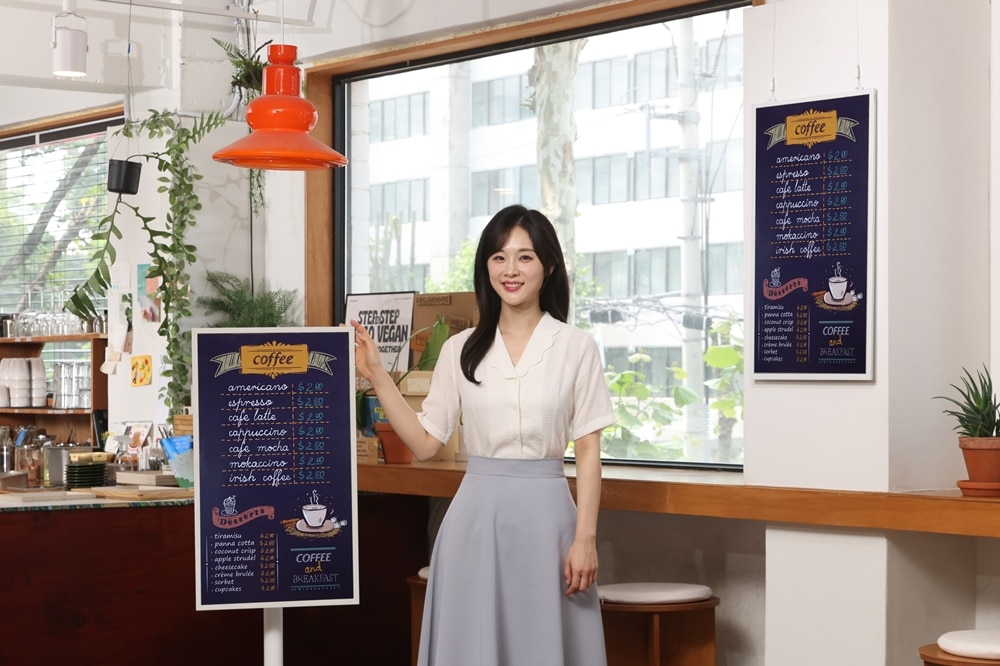Samsung ra mắt biển quảng cáo kỹ thuật số 'Color E-Paper' siêu tiết kiệm điện