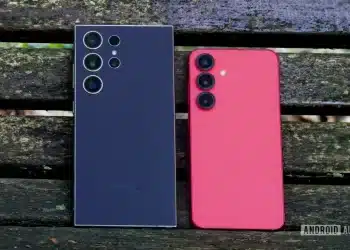 Màu độc quyền của Samsung đẹp thật, nhưng sửa chữa thì không dễ