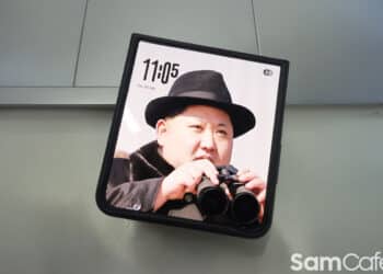 Hình nền cực "độc" cho màn hình phụ của Galaxy Z Flip 7