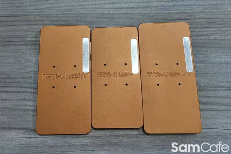 Galaxy S26 dummy units front