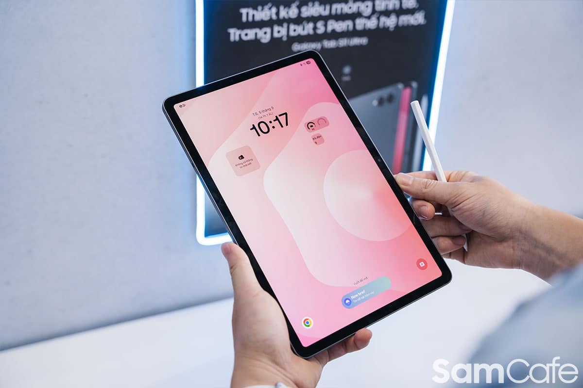 Galaxy Tab S11 Display S Pen hands on