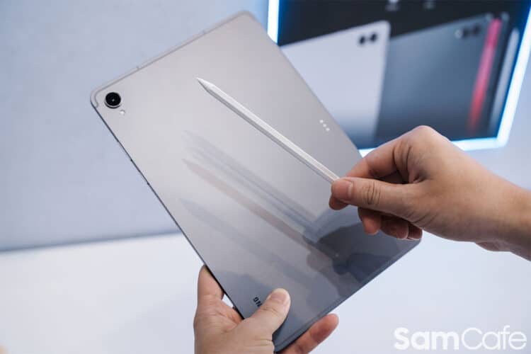 Galaxy Tab S11 S Pen hands on