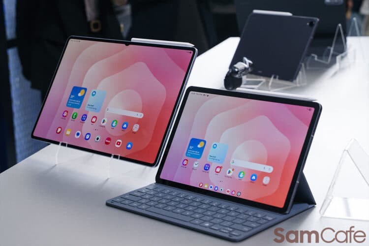 Galaxy Tab S11 Tab S11 Ultra display