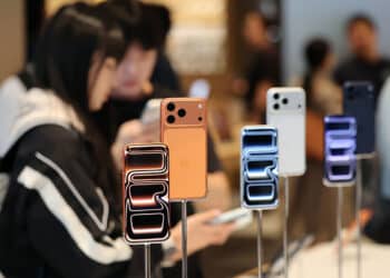 iPhone 17