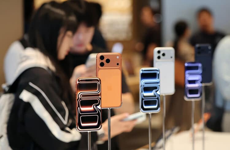 iPhone 17