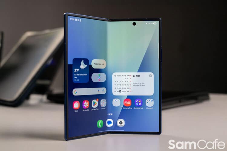Galaxy Z Fold 7 Display review hands on