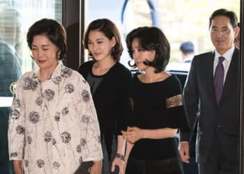Hong Ra-hee Lee Boo-jin Lee Seo-hyun Lee Jae-yong Samsung