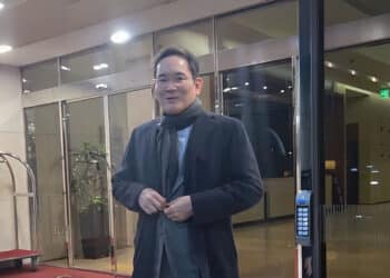 Chủ tịch Samsung Electronics Lee Jae-yong trở về Hàn Quốc ngày 15 sau khi hoàn thành chuyến công tác tại Mỹ. Ảnh: Yonhap