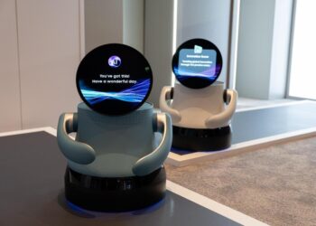 Robot OLED AI của Samsung Display. Ảnh: Samsung Display.